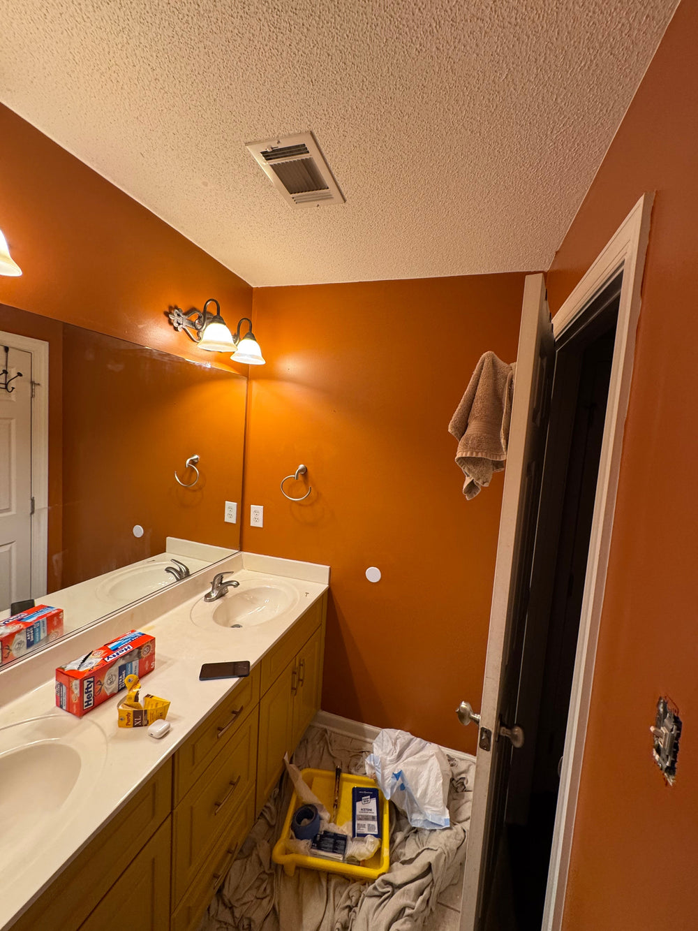 Bold Wall Colors Are Trending Again. Here's What to Know Before You Commit.