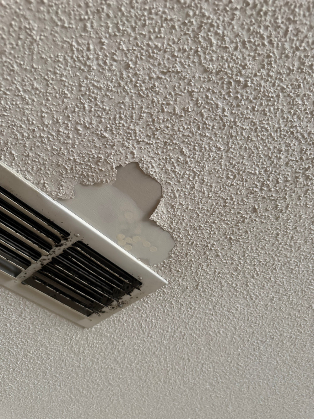 How to Apply Popcorn Ceiling Texture (Or Just Call Me and I’ll Handle the Mess)